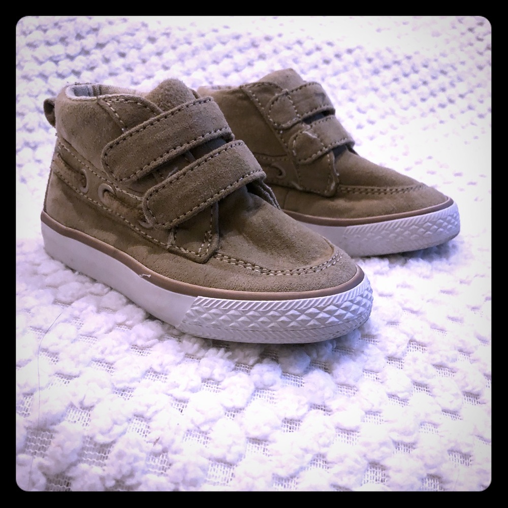 Crazy 8 sz5c Mocs